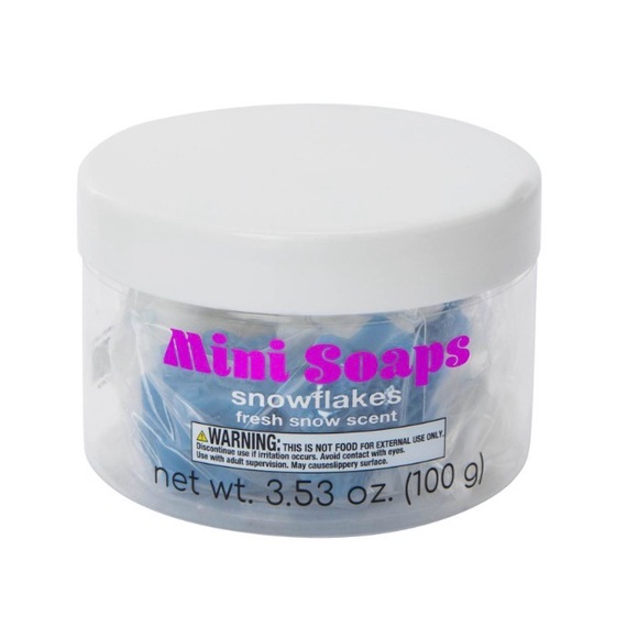 Mini Soaps Other - Scented Mini Soap Snowflakes - Fresh Snow Scented NWT